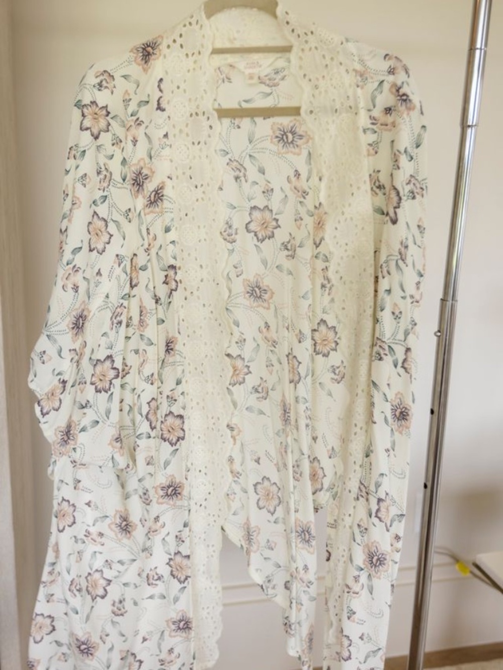 Sun & Shadow Floral Kimono